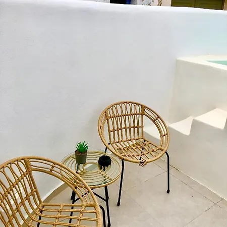 Oldtown Fira (Santorini)
